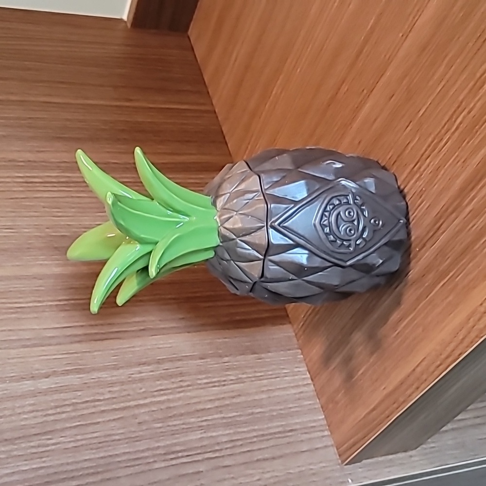 Polynesian pineapple mug 50th anniversary